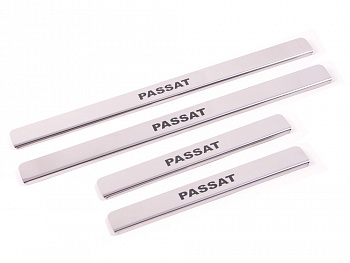 Накладки внутренних порогов VW Passat B8, надпись 'Passat' (нерж. сталь) (к-т 4 шт.)